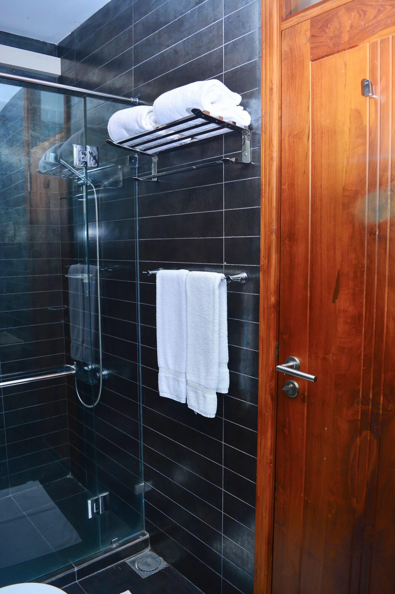 Unique Towers Luxury Boutique Апартаменти *