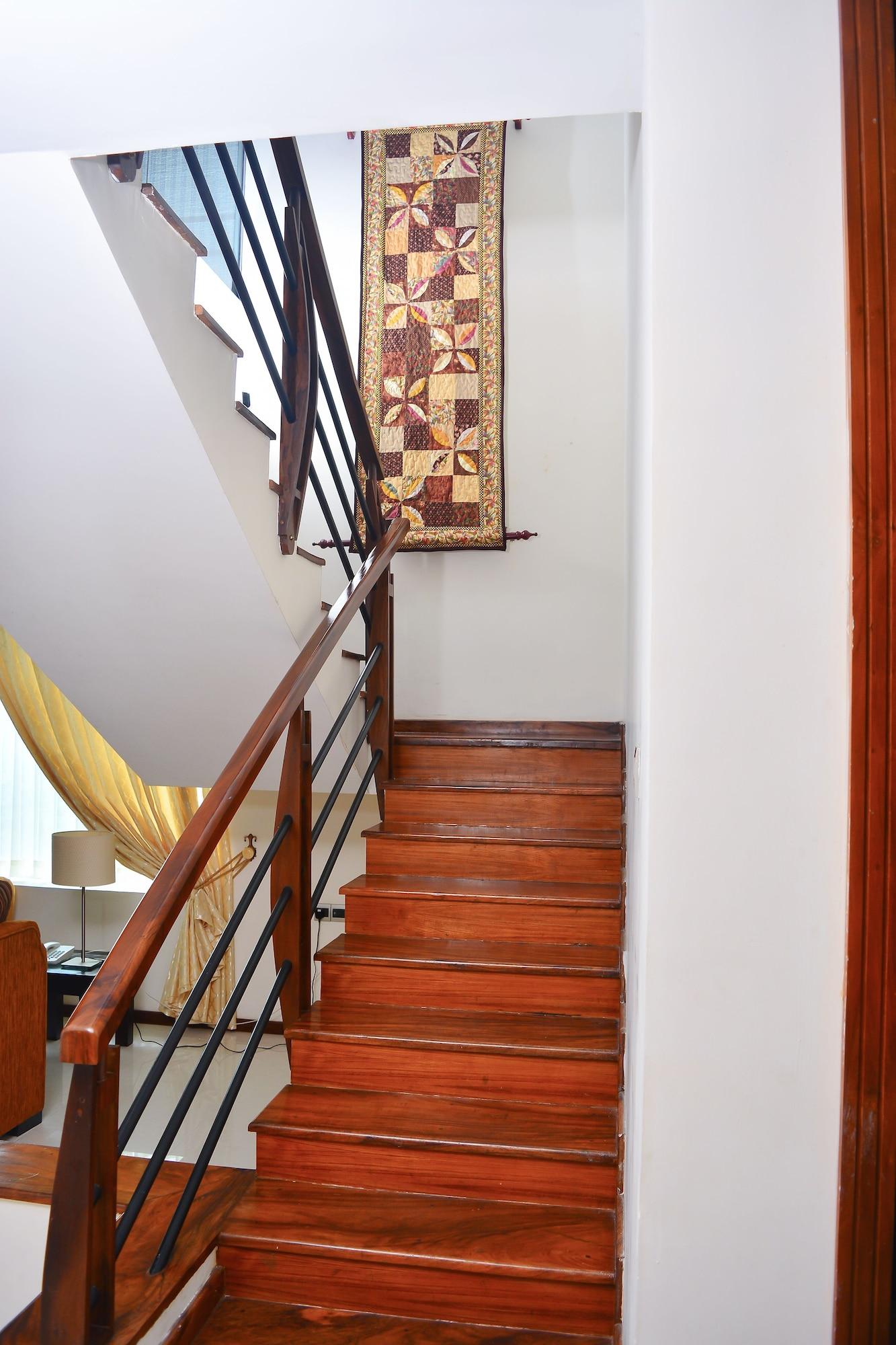 Unique Towers Luxury Boutique Апартаменти *